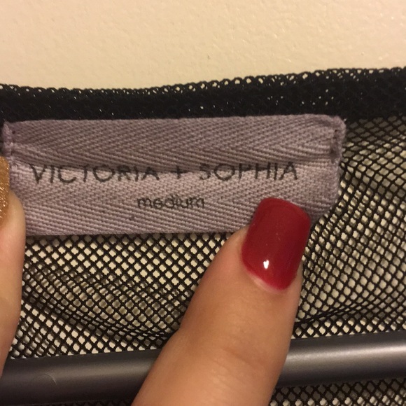 Fishnet crop top - Picture 3 of 6